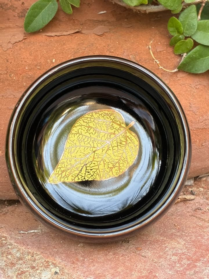 Black Handmade Porcelain Jianzhan Teacup With Gold Leaf