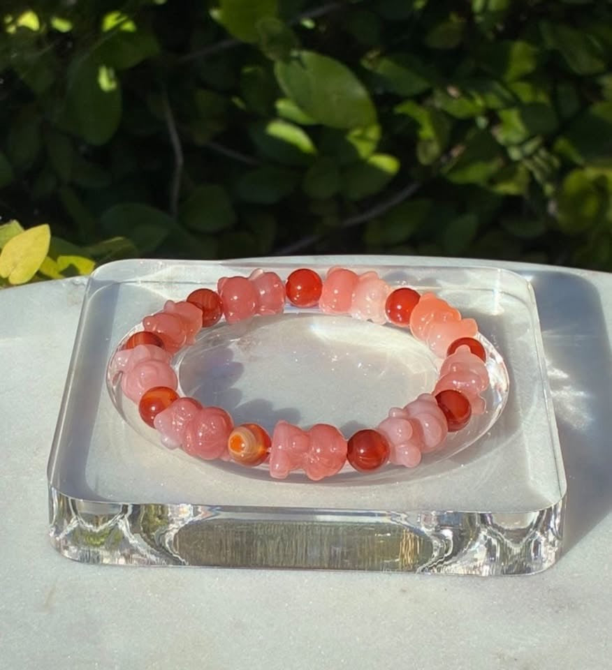 Yanyuan Agate & Carnelian Hand-Carved Teddy Bear Bracelet
